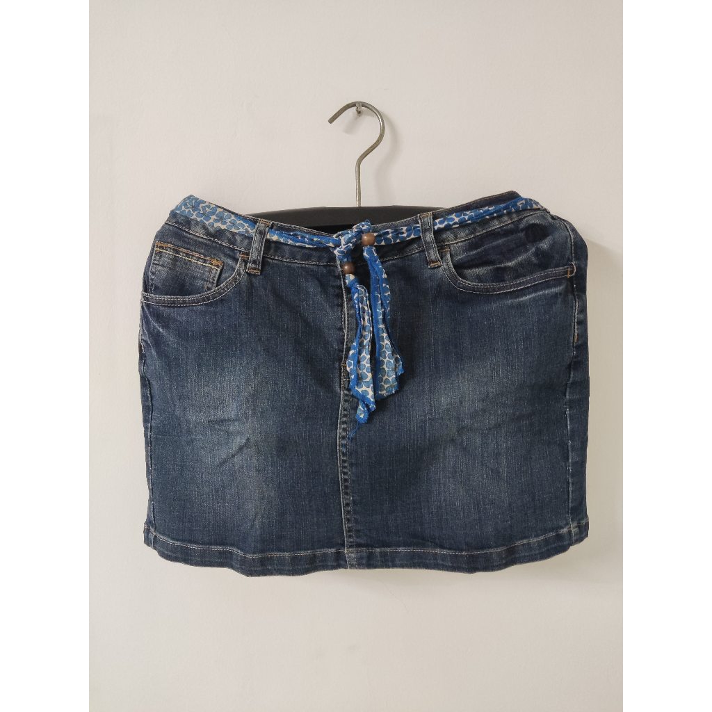 [PRELOVED] Hush Puppies Dark Washed Jeans Skirt - Rok Jeans Dark Washed