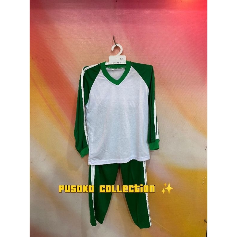 Stelan baju olahraga anak TK/Paud