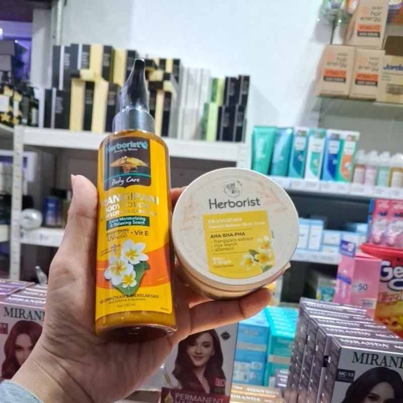paket Herborist body lotion frangipani 145+ herborist body scrub