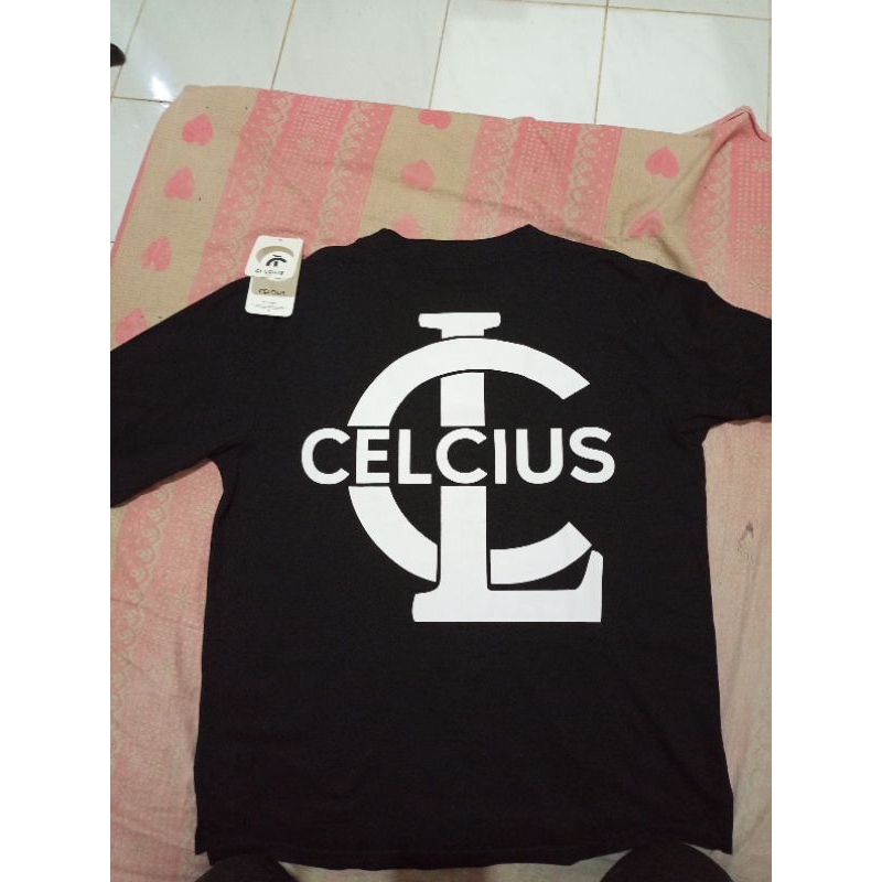Baju kaos distro Celcius,Hitam