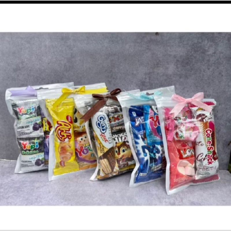 

MINI GIFT SNACK MURAH untuk ulang tahun/wisuda/anniversary