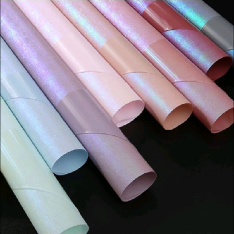 

( BLINKING SURFACE ) 60 × 60 CM Kertas Flower Wrapping / Bouquet Bunga / Cello Phane Paper / Bungkus Buket / Hadiah Hamparan