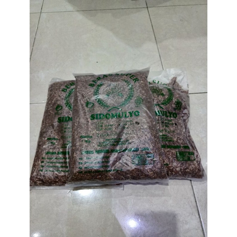 

Beras Merah Organik Premium kemasan 1 kg