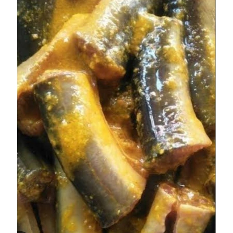 

Marinasi Bumbu Kuning Belut