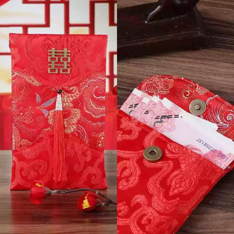 

Angpau Angpao Kain Merah wedding sangit imlek / Dompet Angpao Kain Merah ShuangXi Sanjit