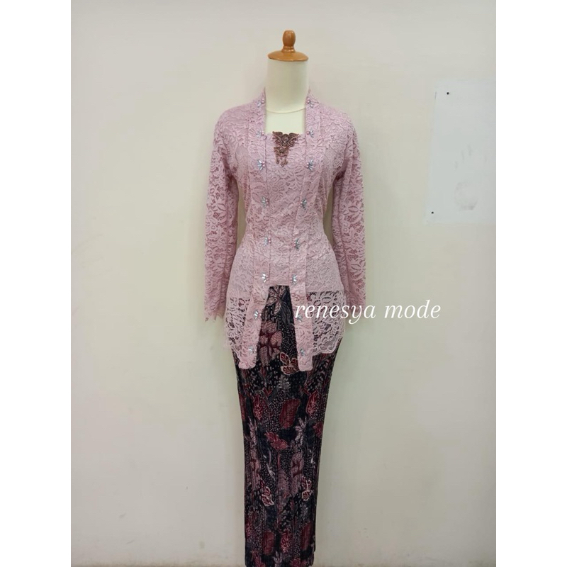 KEBAYA KUTU BARU MODERN // SETELAN KEBAYA KUTU BARU MODERN // SETELAN KEBAYA WISUDA // SETELAN KEBAY