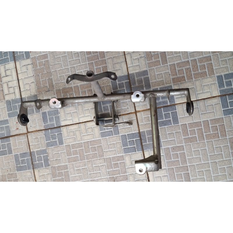 Breket sayap supra x 125 helm in ori copotan