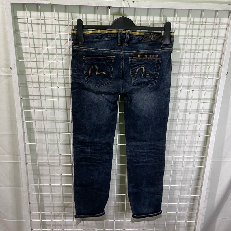 Celana jeans Evisu fading second