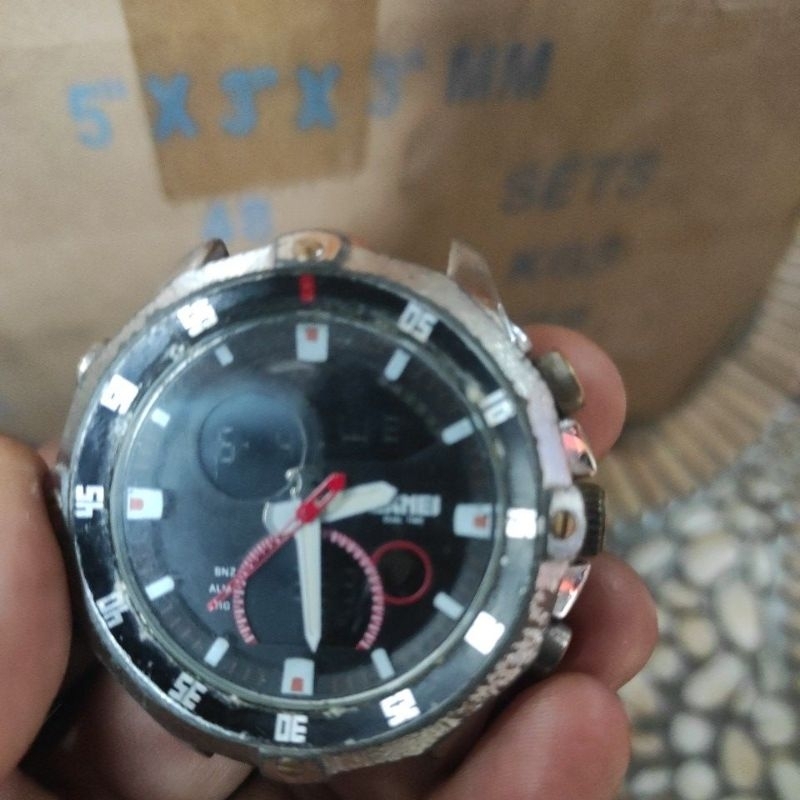 jam tangan skmei dual time bekas
