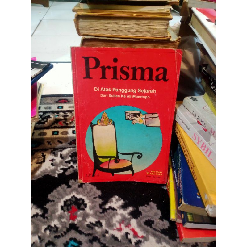 Prisma Diatas Panggung Sejarah