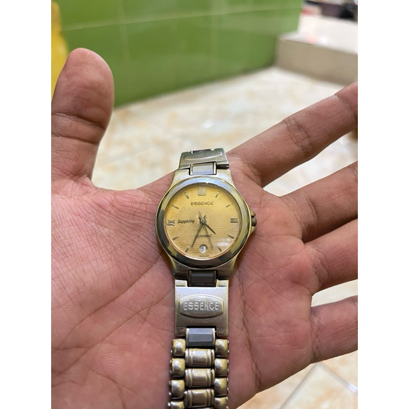 JAM TANGAN ESSENCE SAPPHIRE ES 20108M