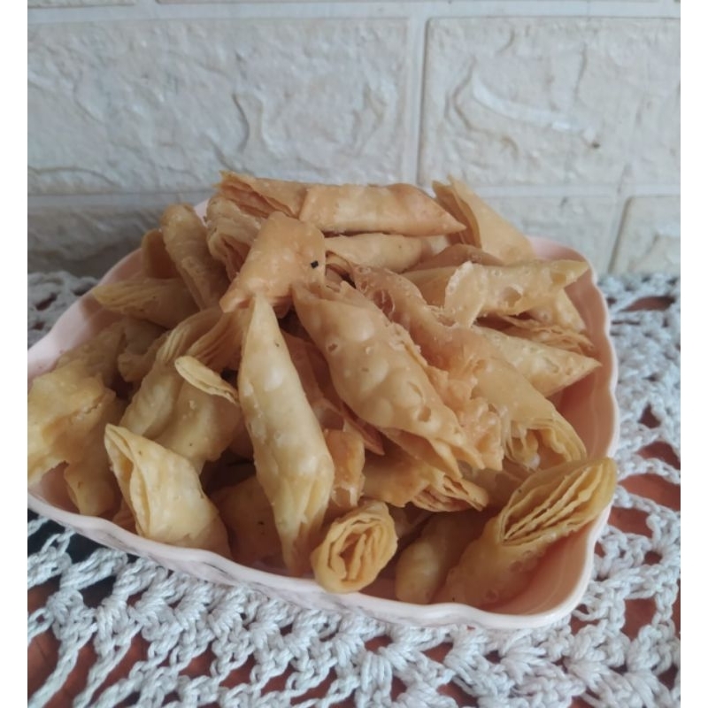 

Pangsit Udang/ Keripik Udang/Camilan/ Oleh-oleh