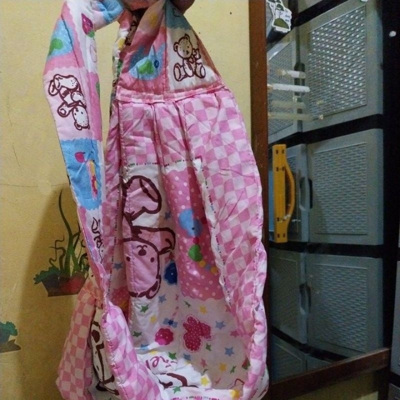 gendongan kain preloved