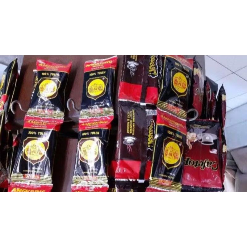 

KOPI BUBUK ANGKRING RENTENG ISI 10 PCS TOKO PODJOK KOPI KHAS SOLO