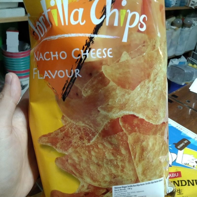 

Meadows Tortilla chips nacho chips keripik jagung 198g