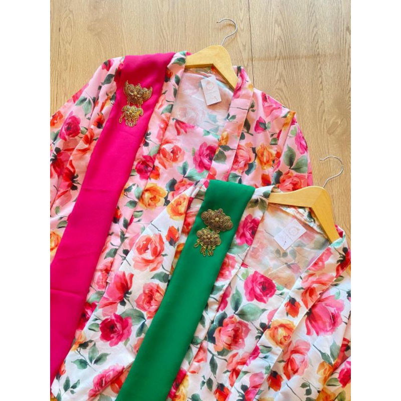 KEBAYA KUTUBARU MODERN PIRA BUNGA PINK HITAM