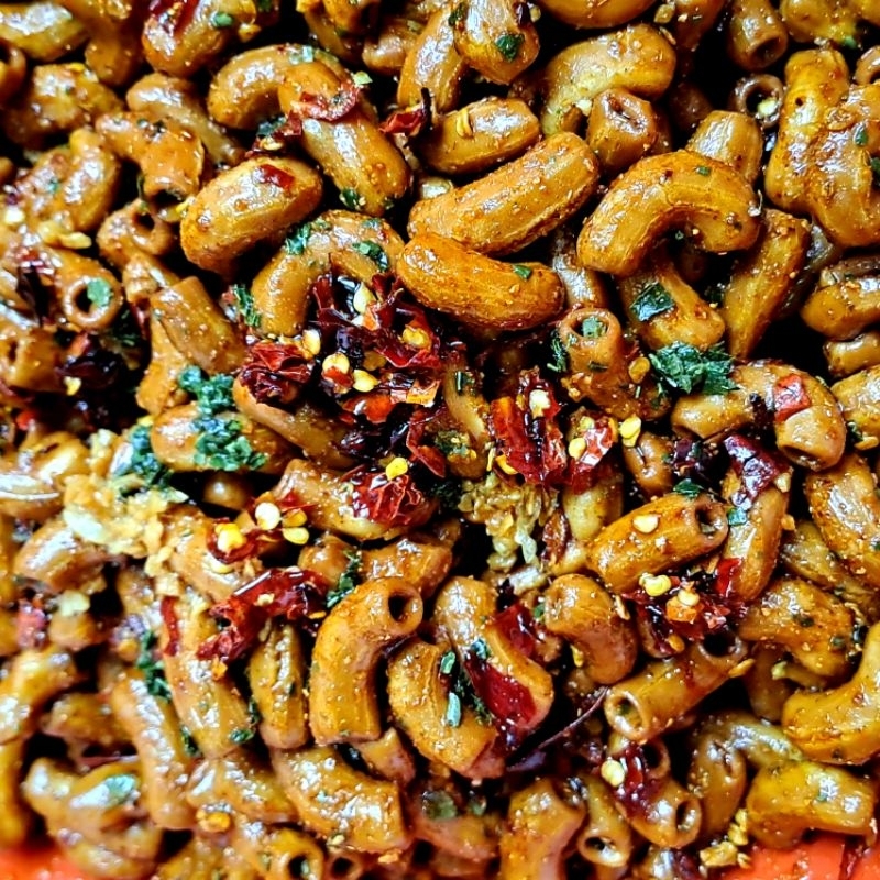 

Makaroni Bantat bantet Cikruh 500gr,1kg ,pedas daun jeruk Cikruh enak gurih bumbu melimpah Makaroni viral seblak