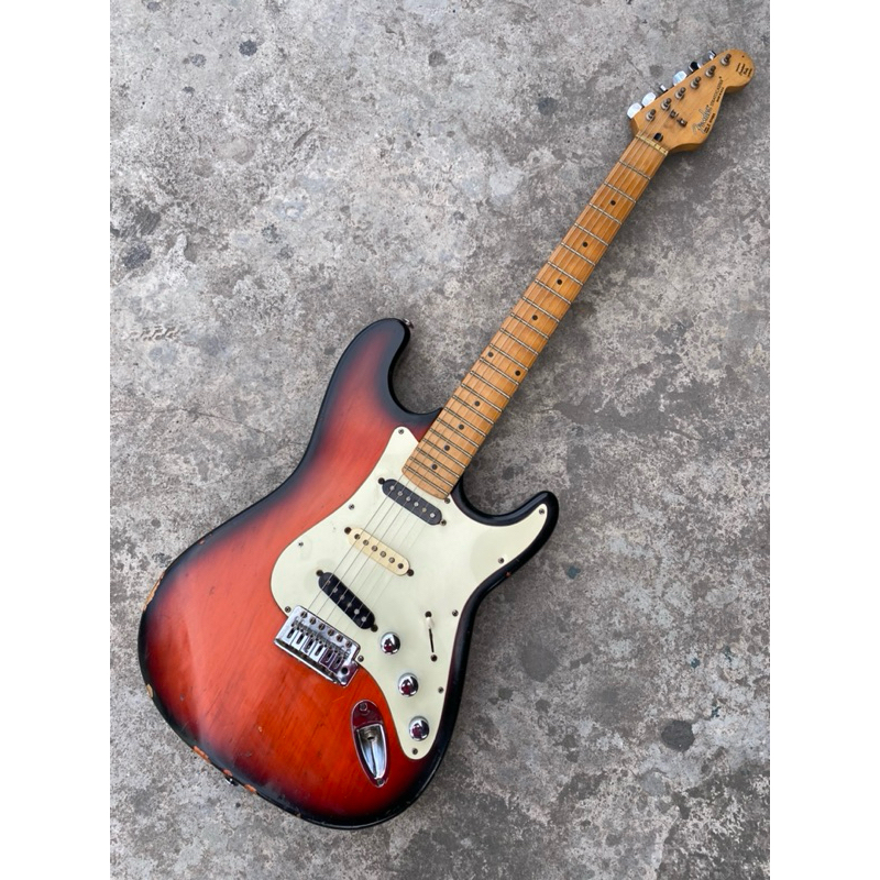 Gitar Fender Stratocaster HQ Second