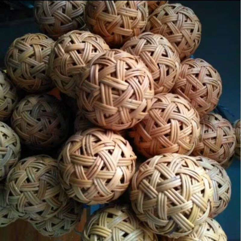 Bola Takraw Bahan Rotan Asli
