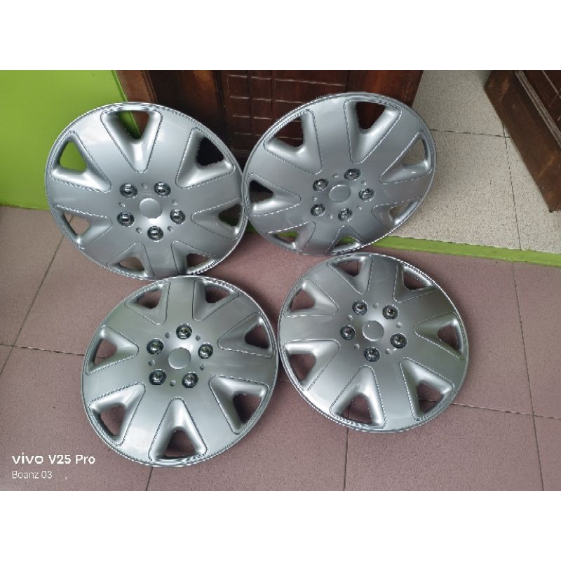Tutup veleg cover whell dop Mobil Daihatsu TERIOS  ring 16 original harga untuk satuan