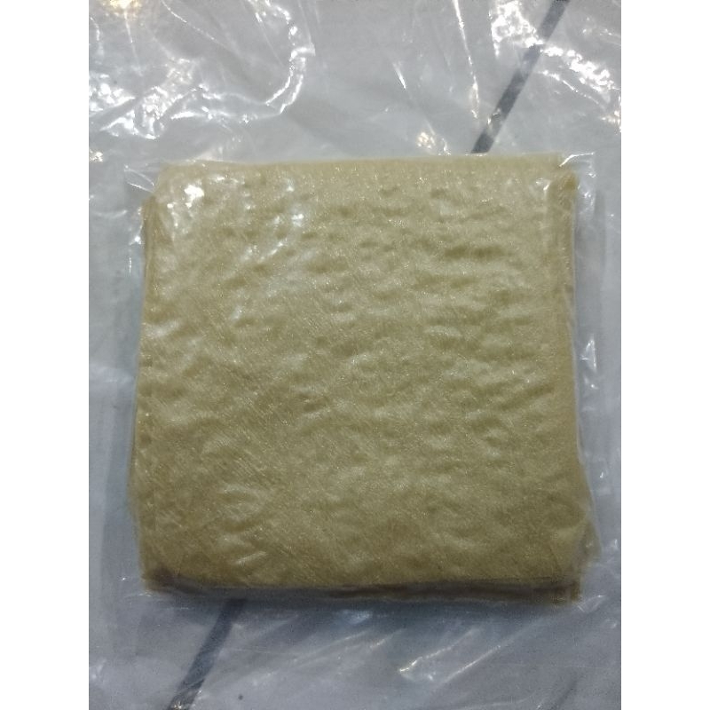 

Kulit Tahu Tawar 10x10cm isi 50 lembar 100% Halal