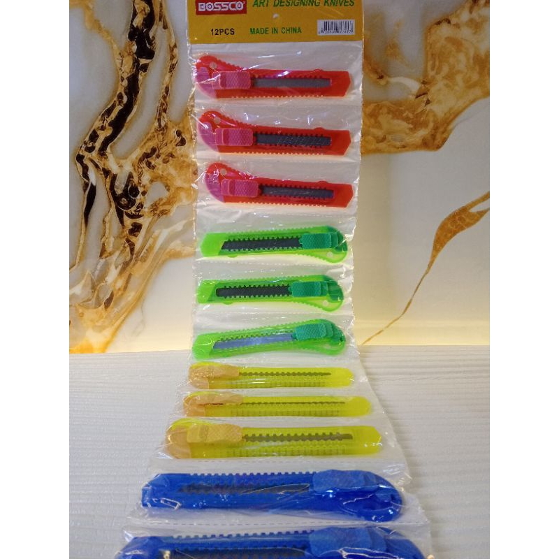 

Cutter Plastik Besar Bosko 12pcs Exsis Tajam Tahan Lama