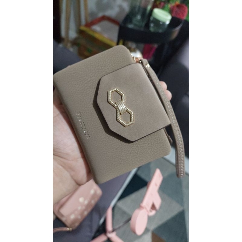 Dompet pendek prettyzys