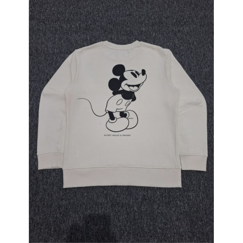 

Crewneck Disney Official tag