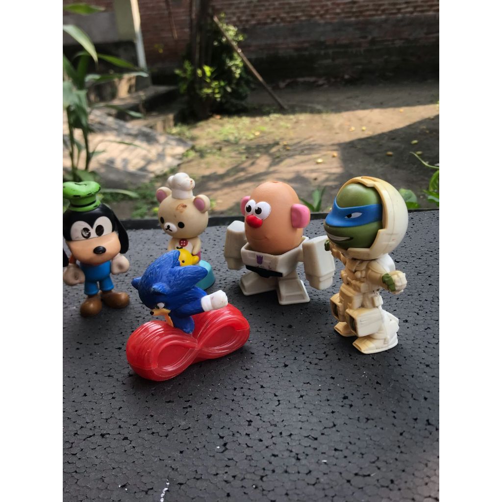 Paket CO LIVE mainan preloved figure mcd kfc hokben 10RB