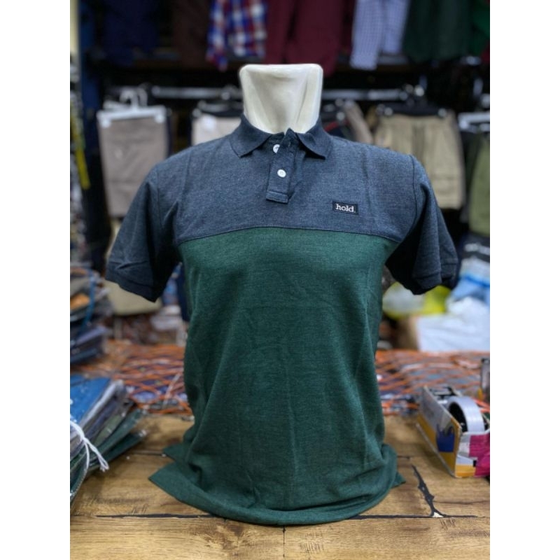 Kaos pria kerah kra kombinasi 2 warna abu tua dan hijau emerland