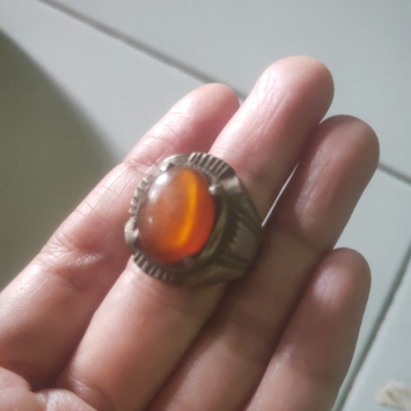 Koleksi barang antik, Cincin akik batu oren, unik, kuno, langka