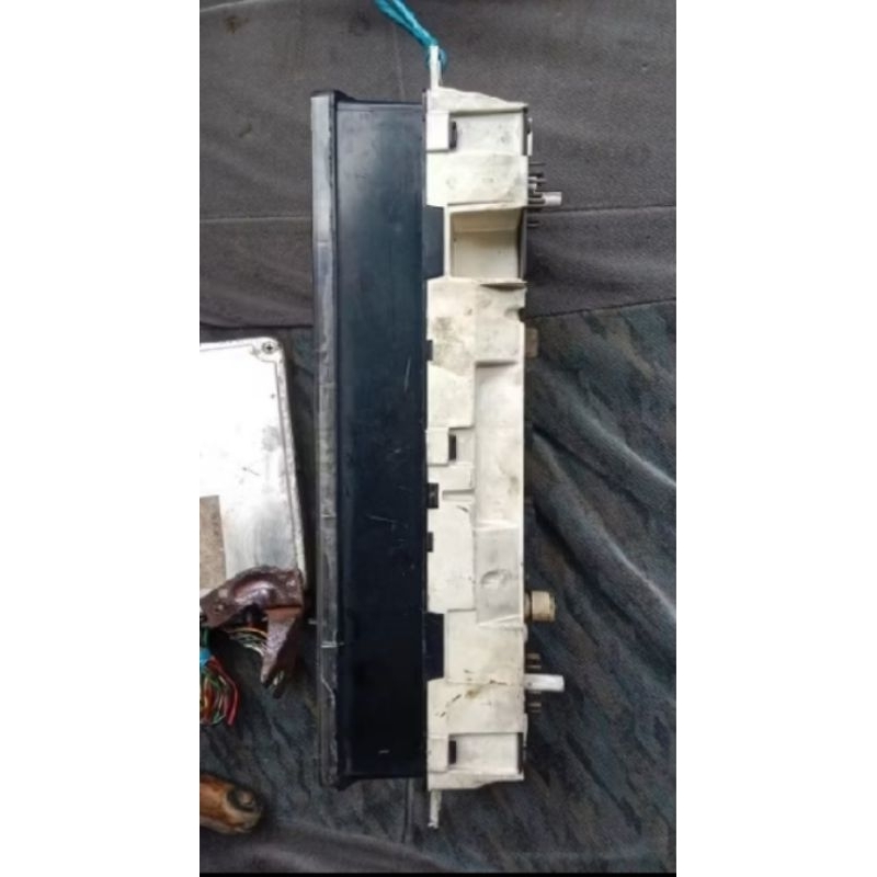 Speedometer Ford Laser Mazda 323 Original