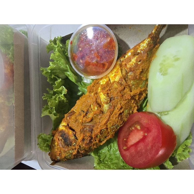 

nasi box ikan bakar
