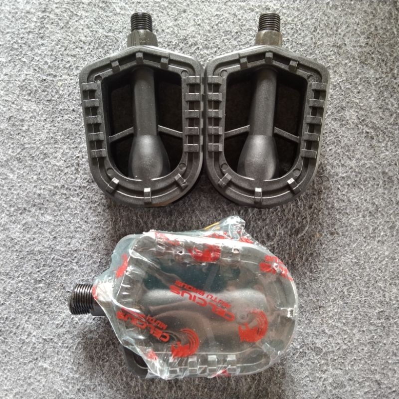 Pedal Sepeda Anak Ukuran 12 / 16 / 18 Mini BMX Plastik PVC Drat Kecil Celcius