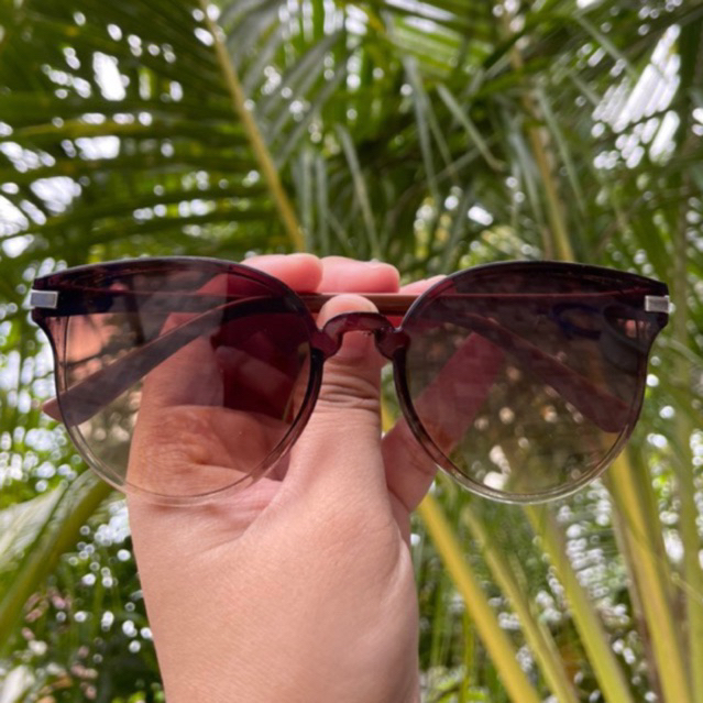 kacamata hitam frameless