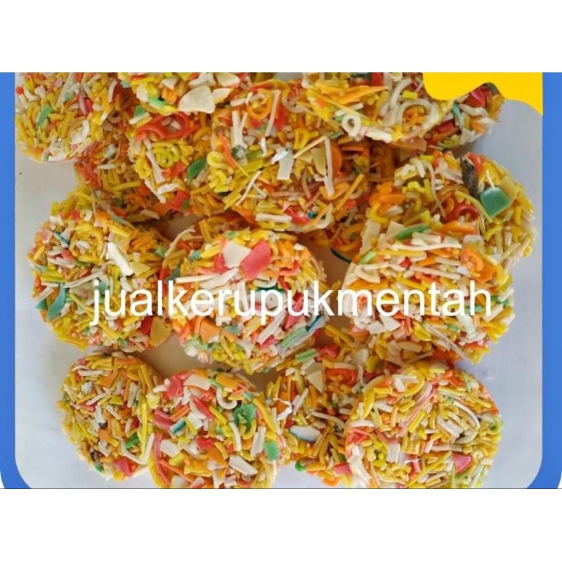

Krecek mentah krupuk grandong warna warni oleh-oleh khas Jawa Timur