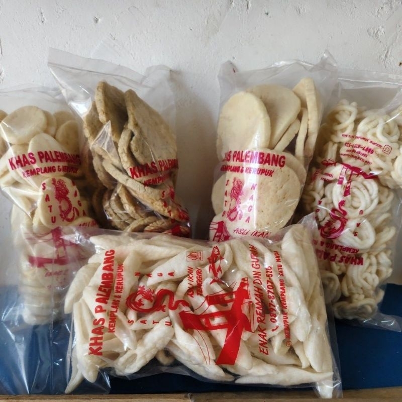 

Kemplang kancing, peser, sanggul, kulit, dan buncis