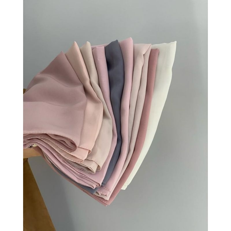 Hijab segi empat Paris jadul (Varisha-Red Rose)