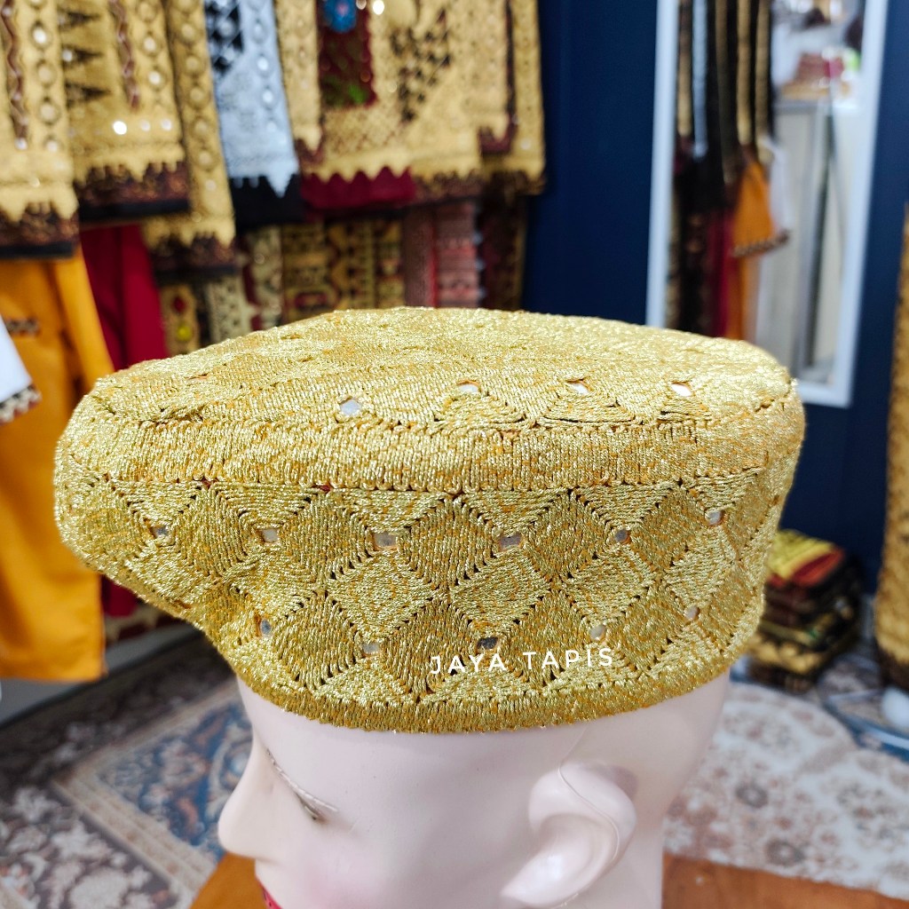 JAYA TAPIS - PECI TAPIS MANUK MEGHEM KOPIAH TAPIS PRIA LAMPUNG MOTIF MATA KIBAU JUNGSARAT MANUK MEGH
