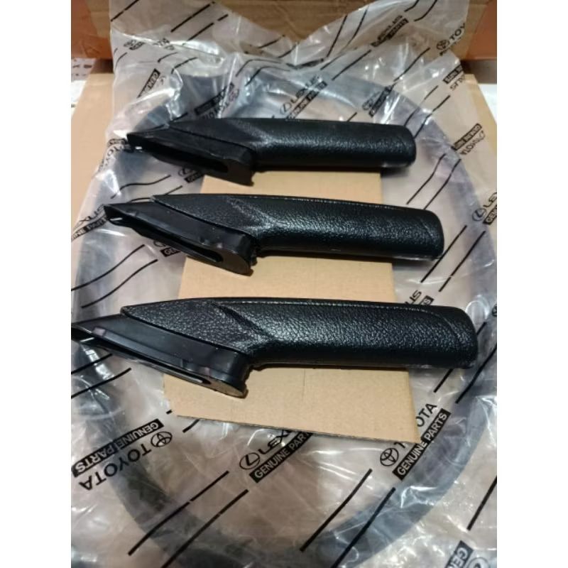 KARET TUAS REM TANGAN TOYOTA HILUX 2006-2022 HILUX REVO
