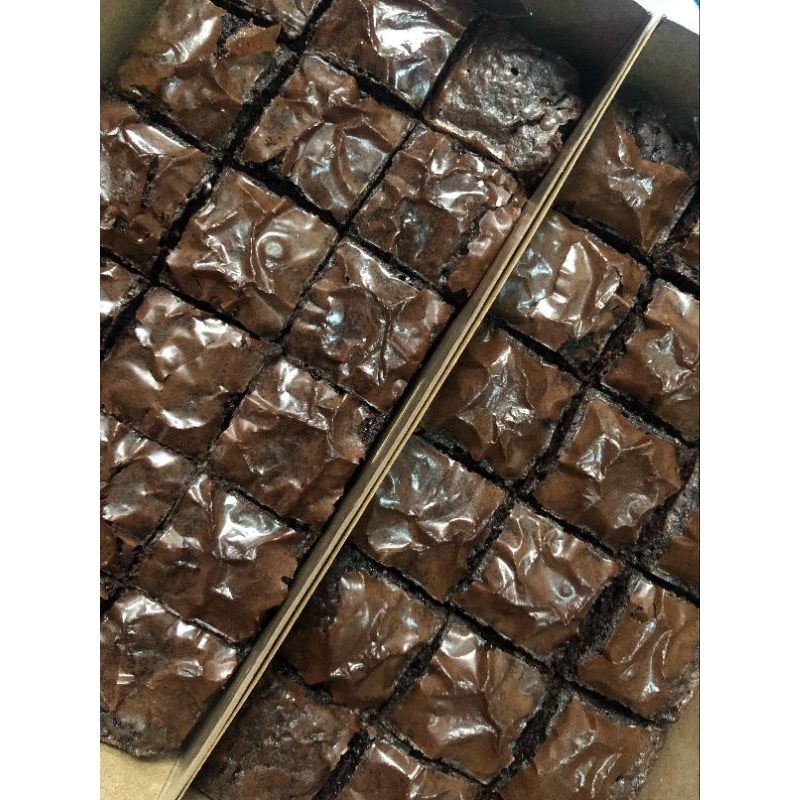 

Fudgy Brownies 20x10/sekat 18pcs
