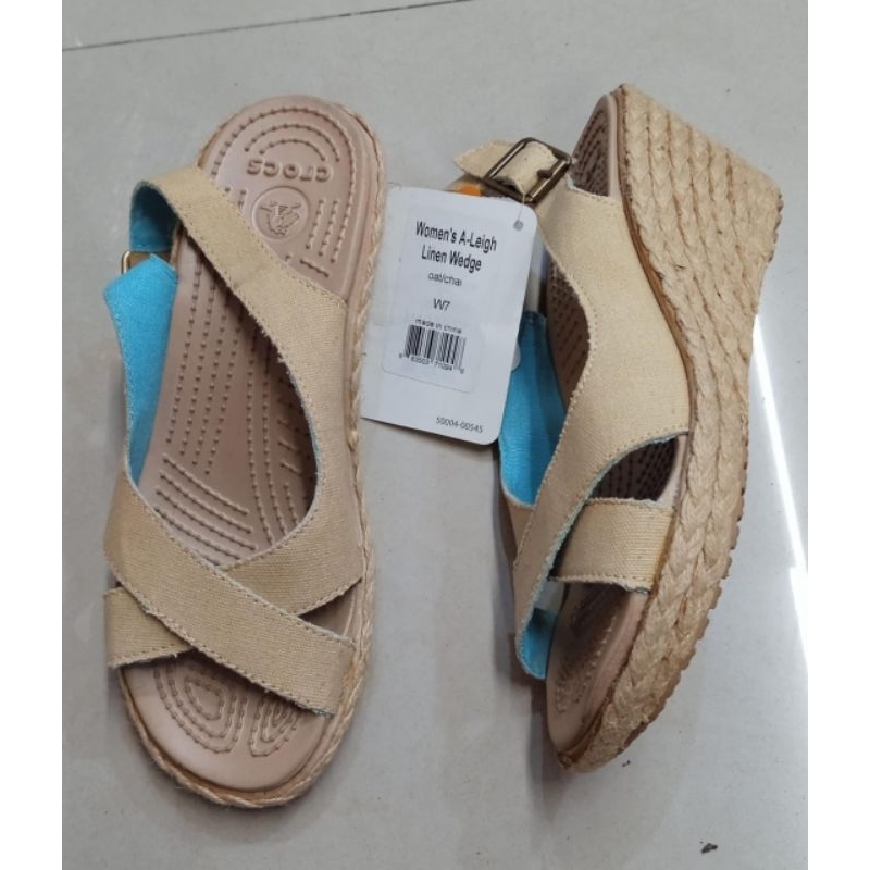 CROCS LEIGH WEDGES SEPATU SANDAL WANITA SANDAL WANITA