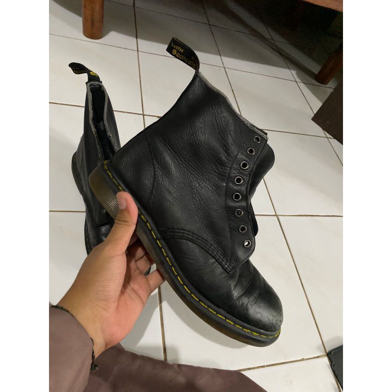 docmart 1460 black