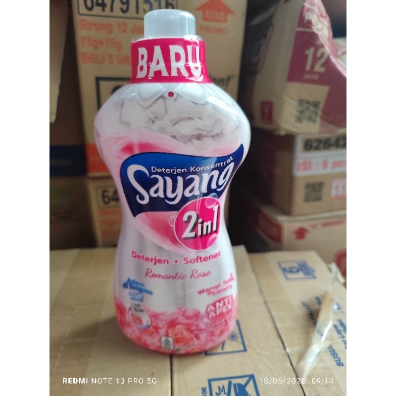 Sayang detergen cair kemasan botol 700ml