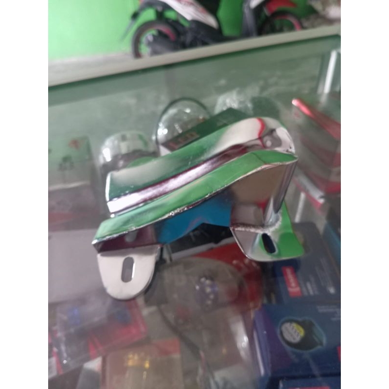 Pangkon Lampu Belakang CB Dudukan Lampu Belakang CB Pangkon Lampu CB V80 Besi Chrome