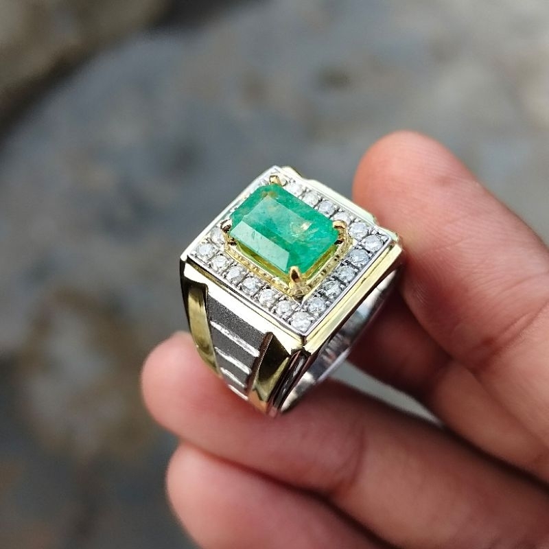 cincin pria perak mata utama batu zamrud