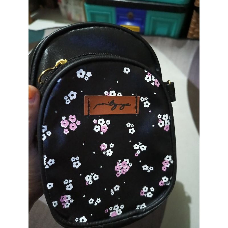 tas hp kecil tabur bunga/ tas slingbag murah / tas mungil size 15x12x1cm