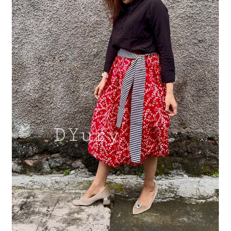 Rok Balon Batik Merah  Cabe Rok 7/8 Murah Bahan Katun Elegan
