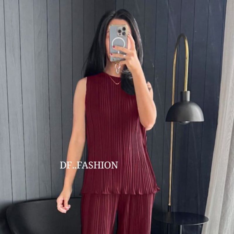 DEBBIE PLEATED TOP / Atasan Plisket Pleated Top / Plisket Atasan Top Yukensi Plisket BB. KODE 05