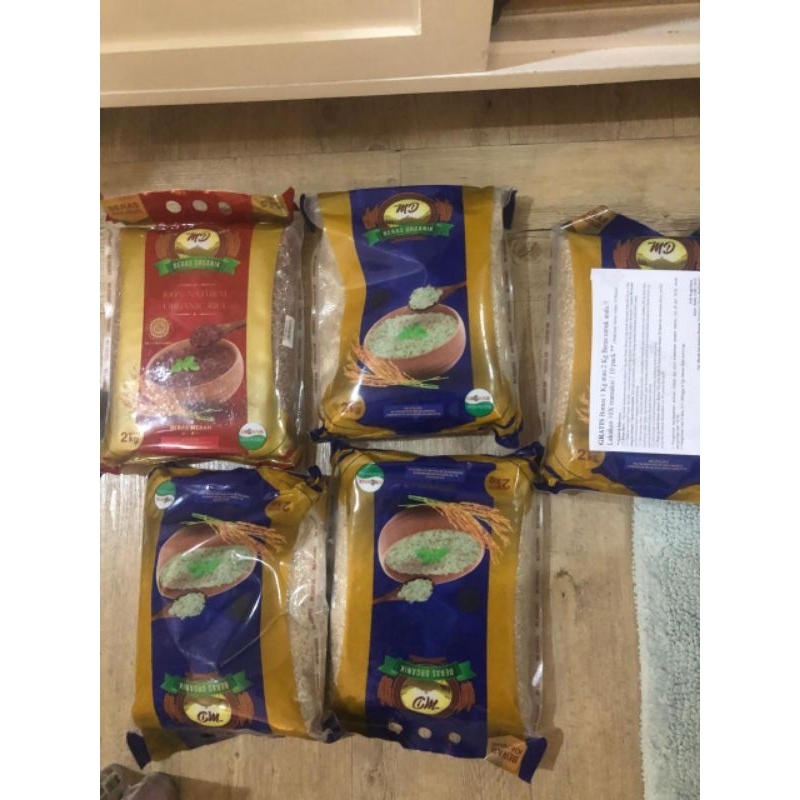 

PAKET CUSTOM - IBU MONITA BERAS PANDAN WANGI